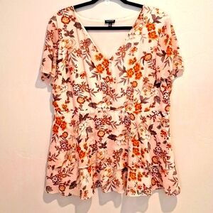 Torrid Mauve Pink Blouse with Two Tiers and Flowers and Decorative Buttons
